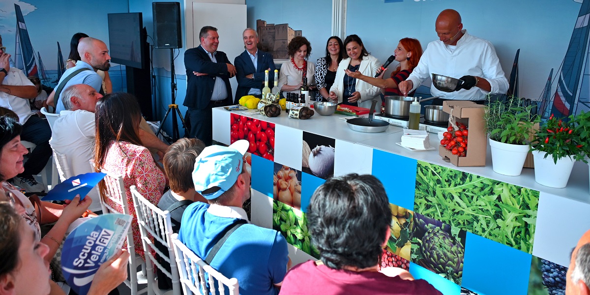 10-Regione-Campania-Assessorato-Agricoltura_La-Campania-presenta-le-sue-eccellenze_Regata-preliminare-Americas-Cup_Napoli-26.09.2026
