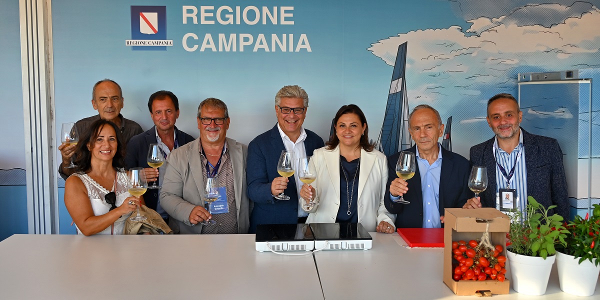 12-Regione-Campania-Assessorato-Agricoltura_La-Campania-presenta-le-sue-eccellenze_Regata-preliminare-Americas-Cup_Napoli-26.09.2026